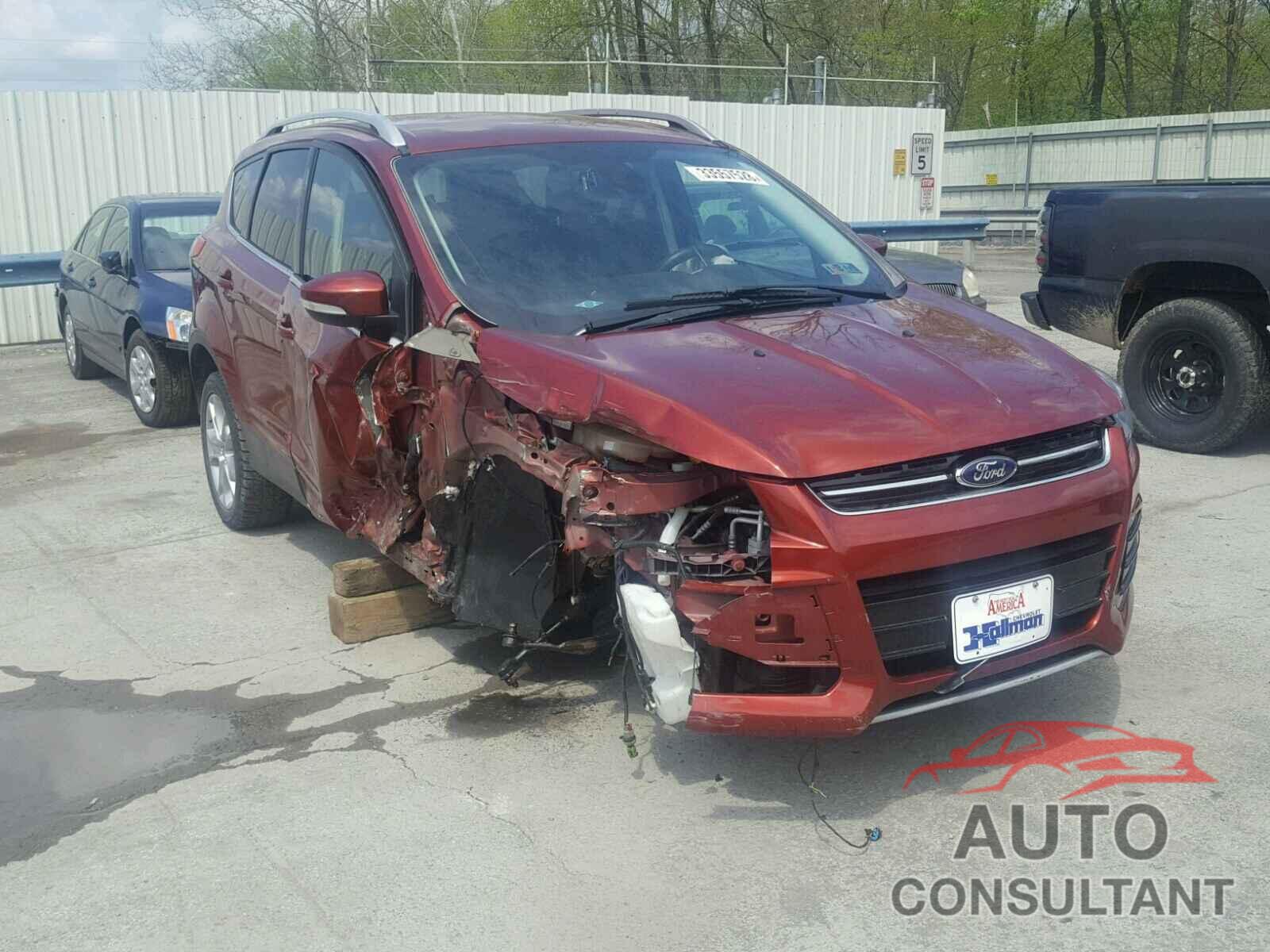 FORD ESCAPE 2015 - 1FMCU9J92FUA20184