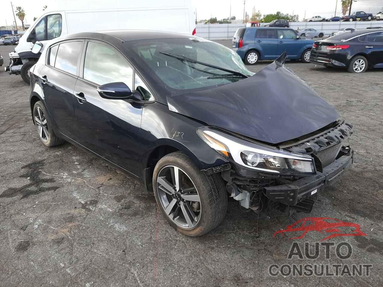 KIA FORTE 2018 - KNAFX5A80J5747641