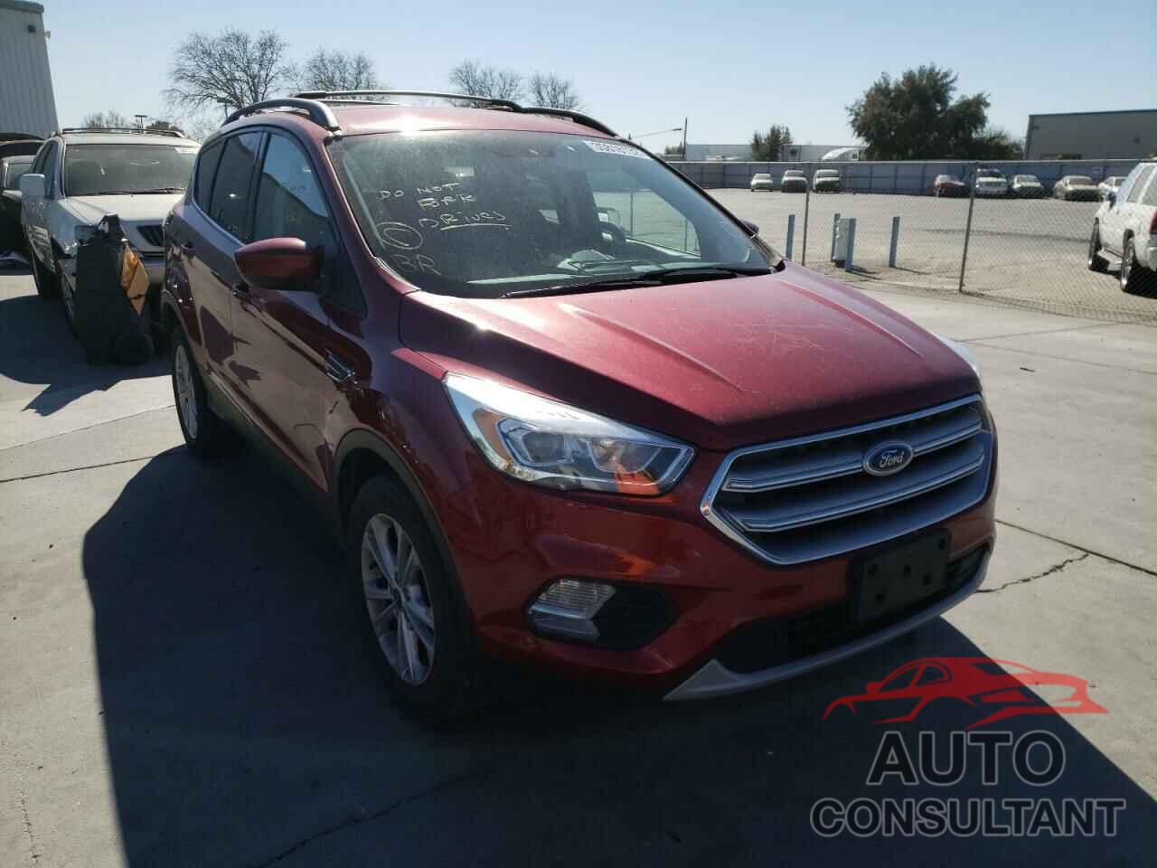 FORD ESCAPE 2017 - 1FMCU9GD5HUD20638