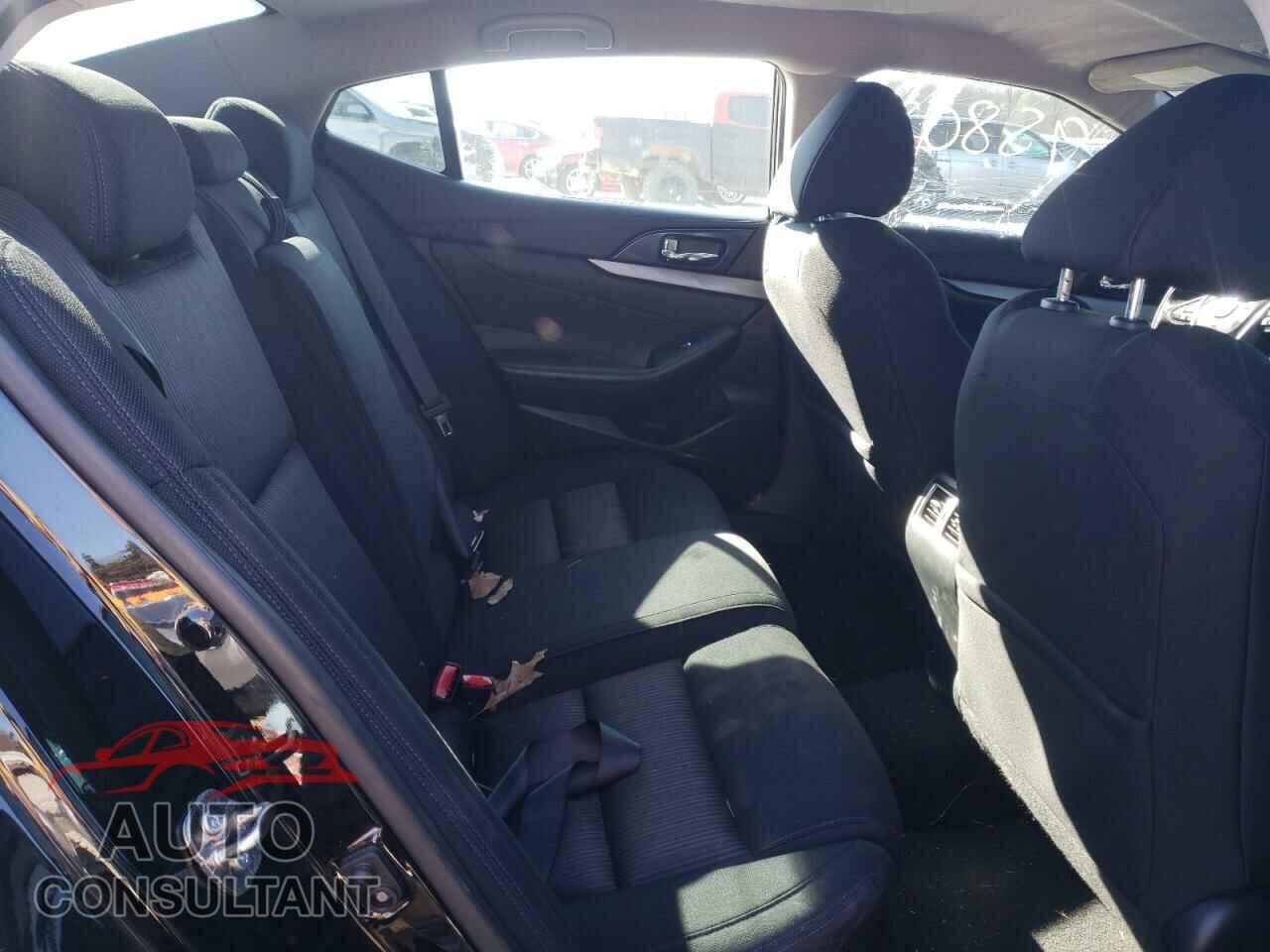 NISSAN MAXIMA 2017 - 1N4AA6AP4HC422126