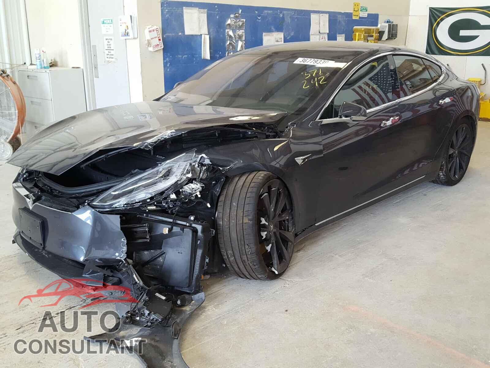 TESLA MODEL S 2020 - 5YJSA1E46LF371242