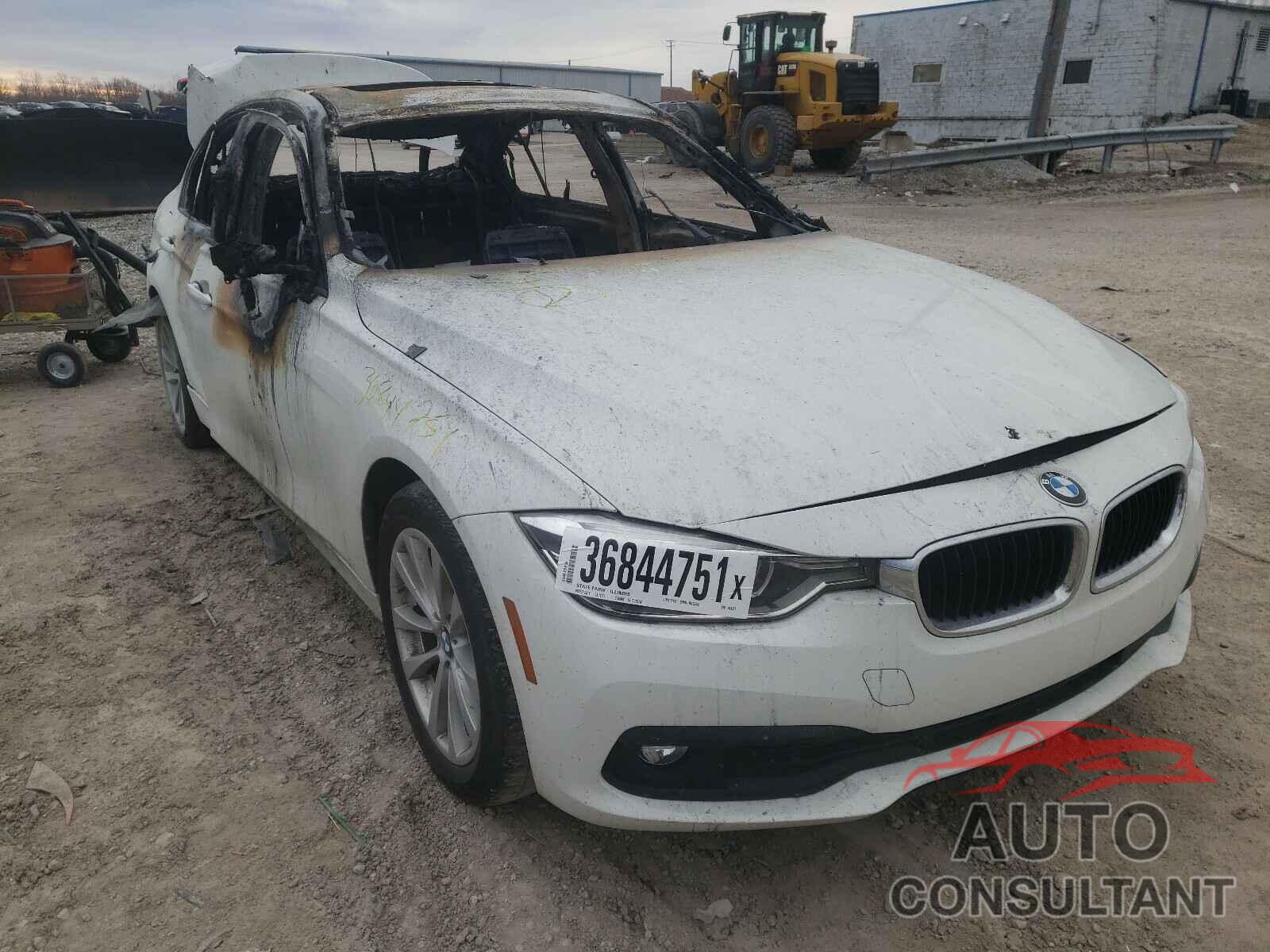 BMW 3 SERIES 2018 - WBA8A3C54JA488371