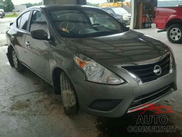 NISSAN VERSA 2015 - 3N1CN7AP1FL801764