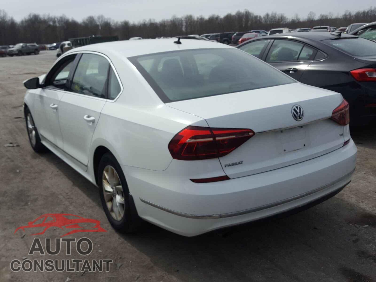 VOLKSWAGEN PASSAT 2017 - 1VWAT7A33HC021509
