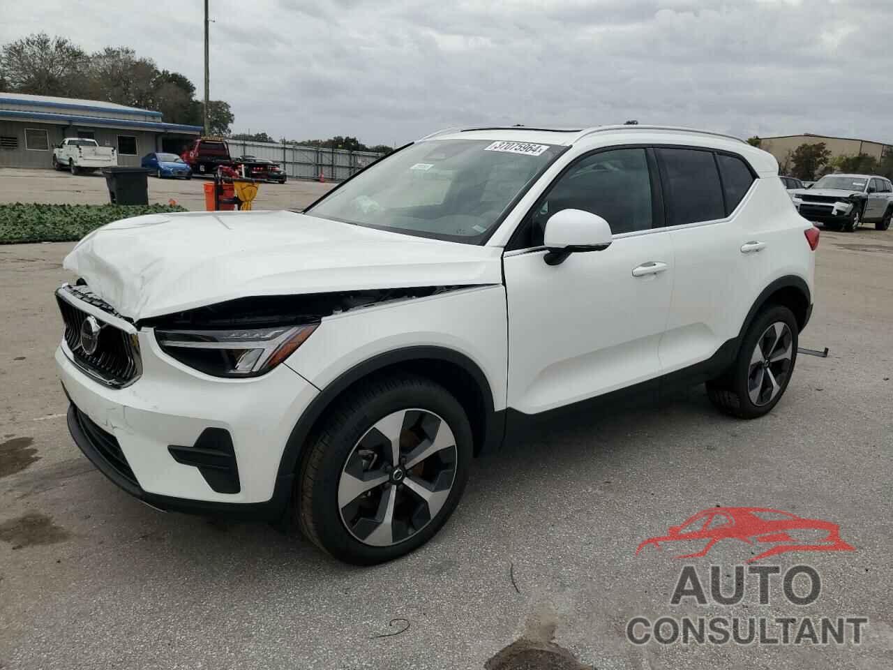 VOLVO XC40 CORE 2024 - YV4L12UK5R2227992