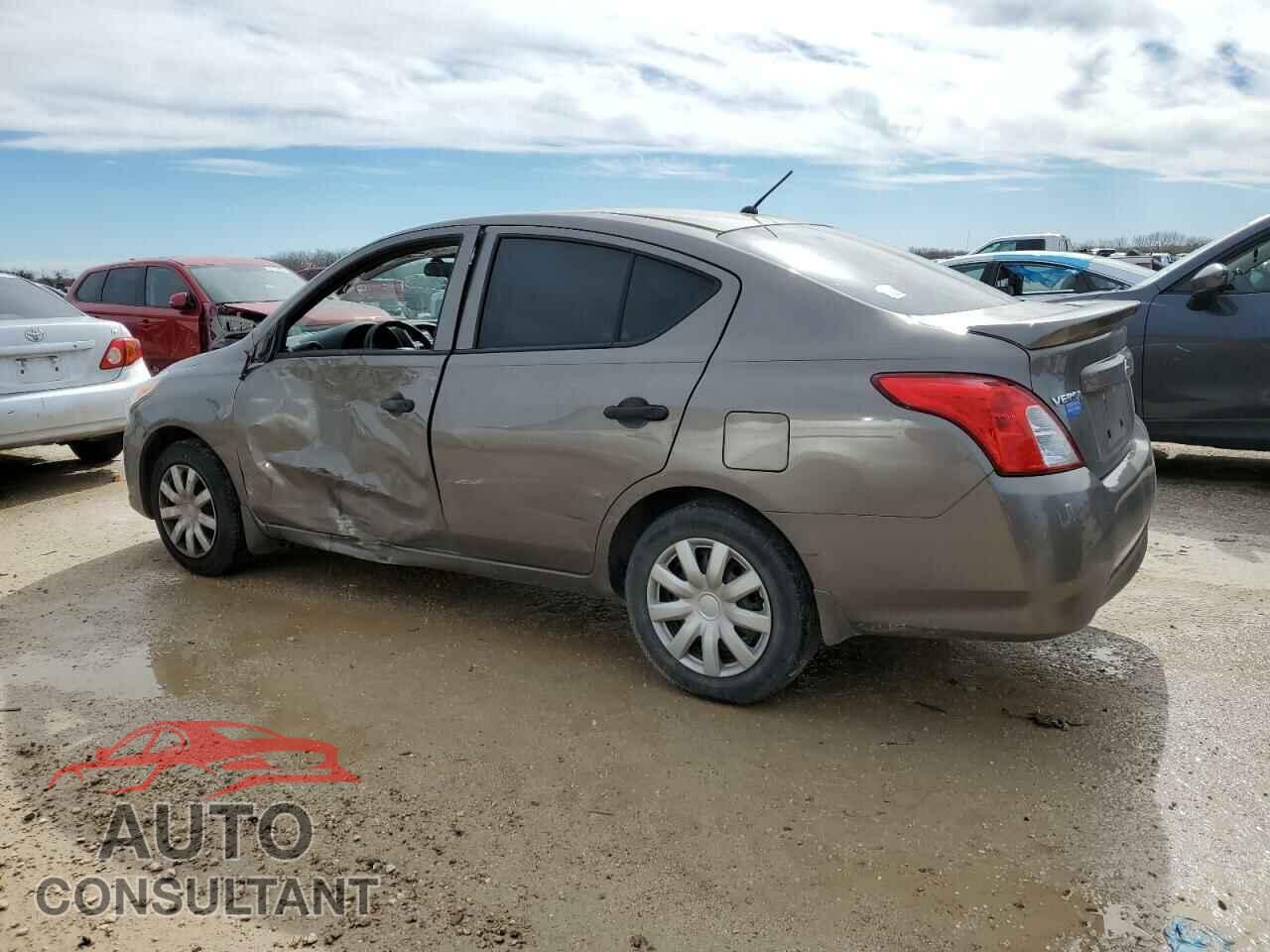 NISSAN VERSA 2017 - 3N1CN7AP3HL908737