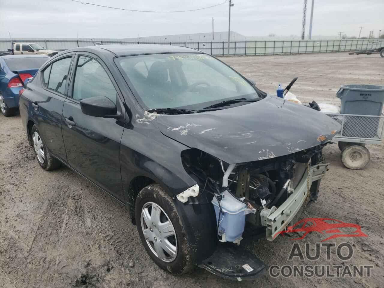 NISSAN VERSA 2018 - 3N1CN7AP1JL884864