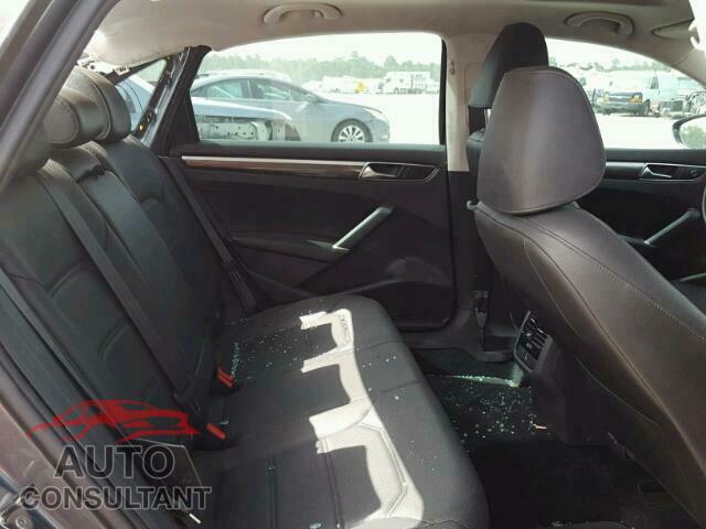 VOLKSWAGEN PASSAT 2017 - 1VWBT7A38HC047382