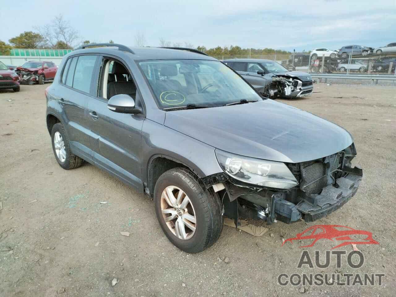 VOLKSWAGEN TIGUAN 2016 - WVGBV7AX2GW582345