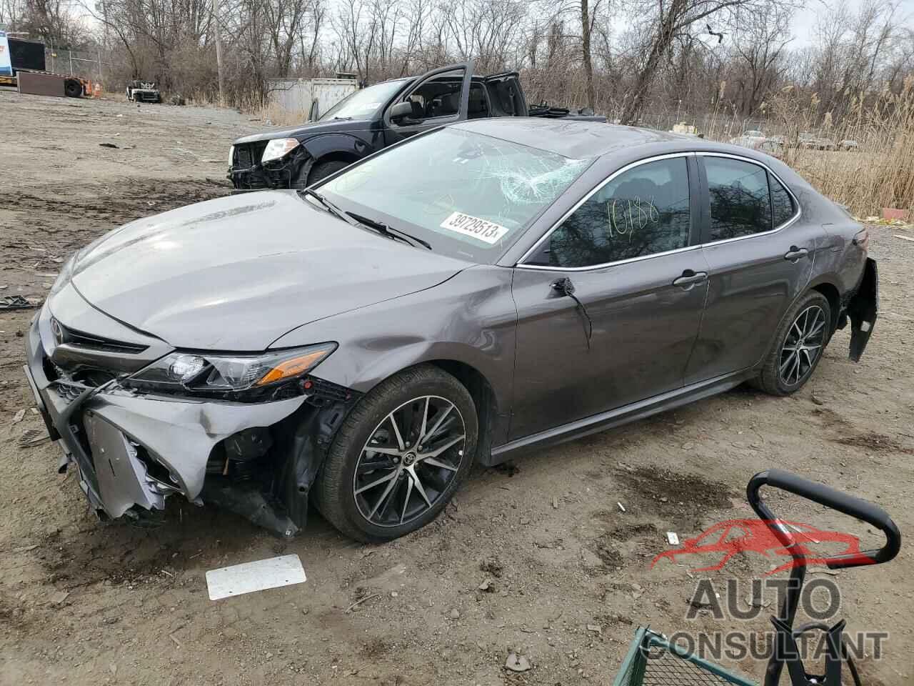 TOYOTA CAMRY 2022 - 4T1G11AK8NU637473