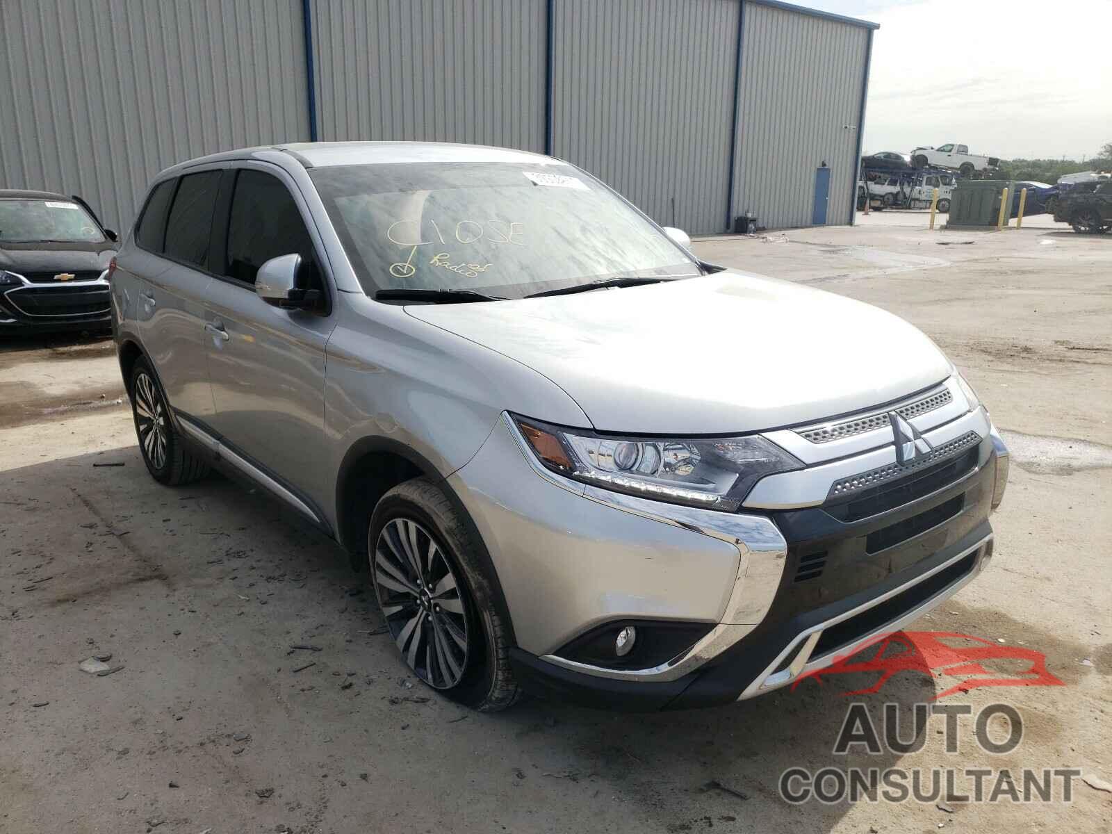 MITSUBISHI OUTLANDER 2019 - JA4AD3A38KZ045733