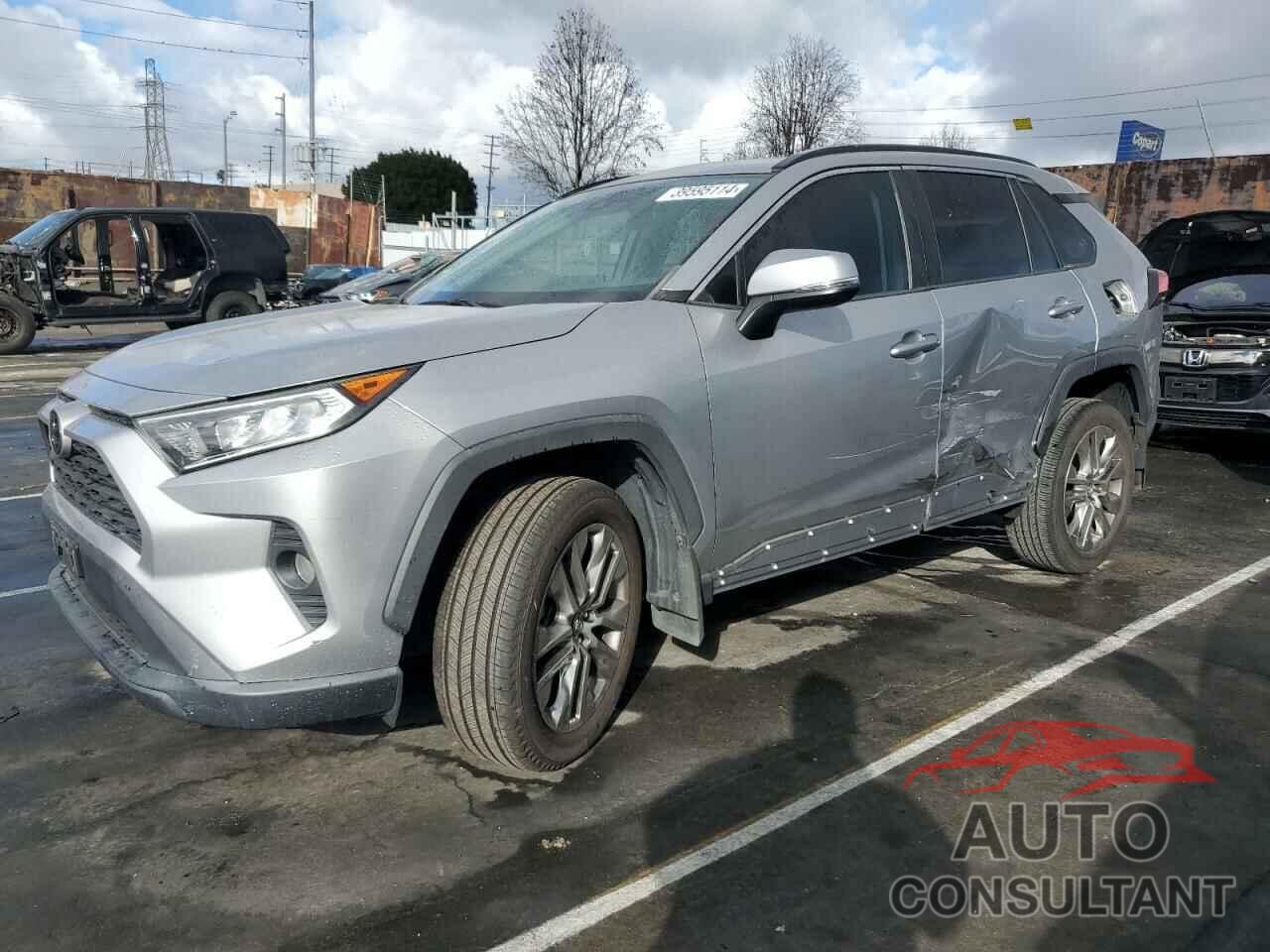 TOYOTA RAV4 2019 - 2T3C1RFV0KC021030