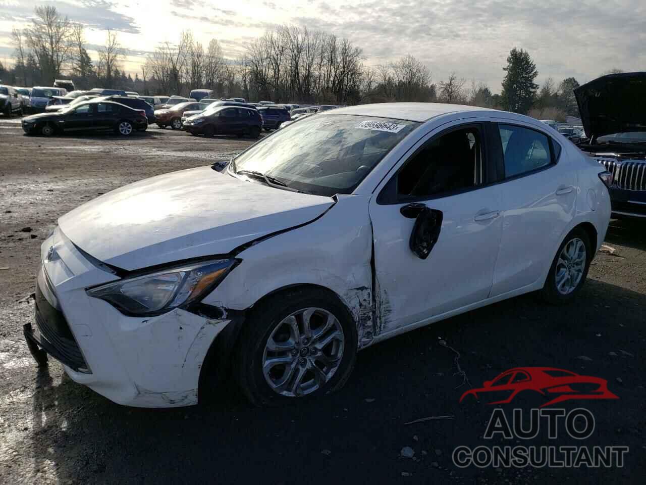 TOYOTA YARIS 2017 - 3MYDLBYVXHY176738