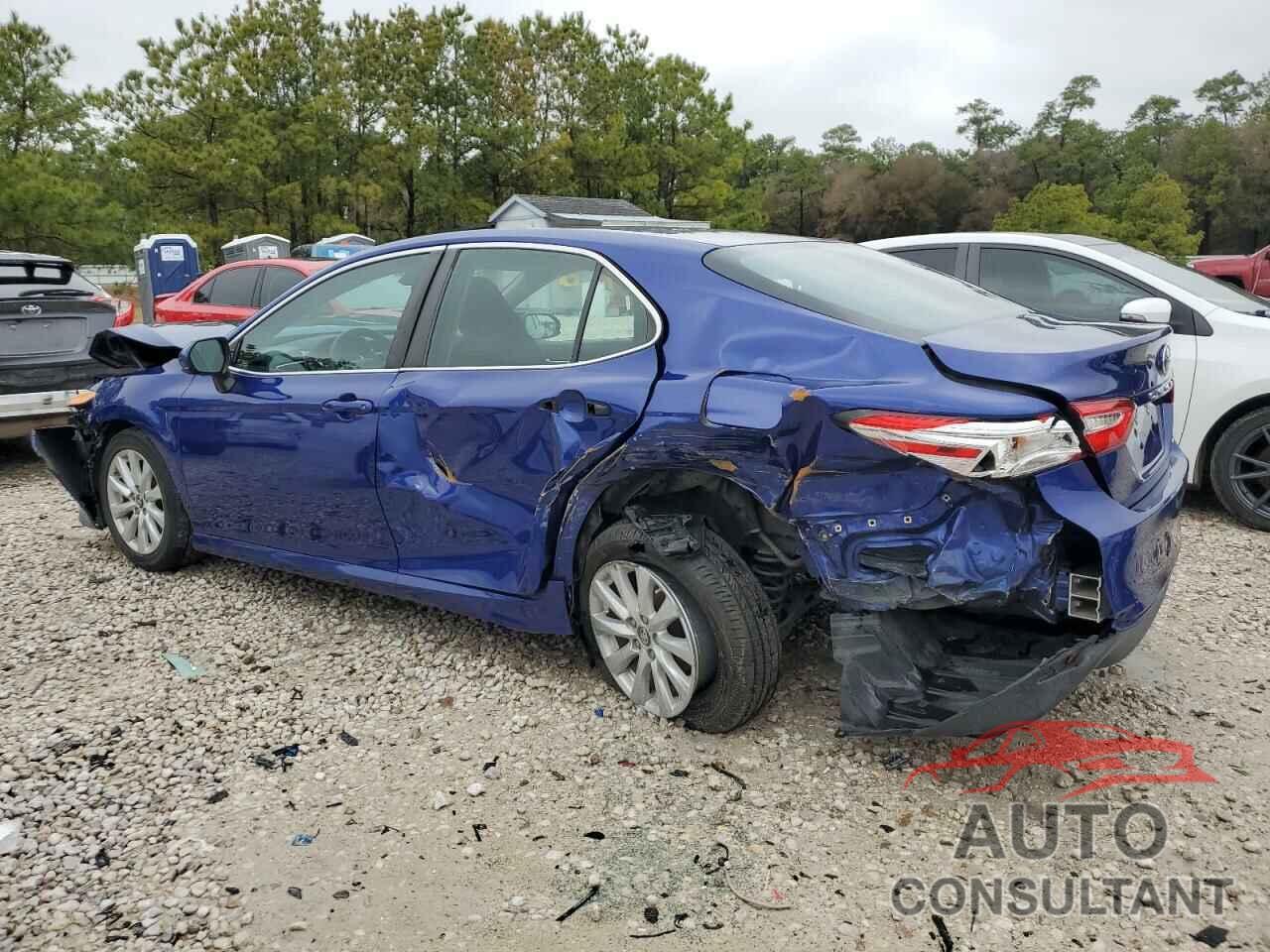 TOYOTA CAMRY 2018 - 4T1B11HK2JU600879