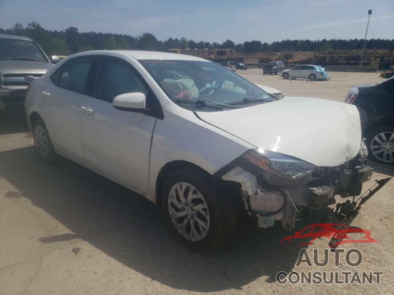 TOYOTA COROLLA 2018 - 5YFBURHE6JP852541