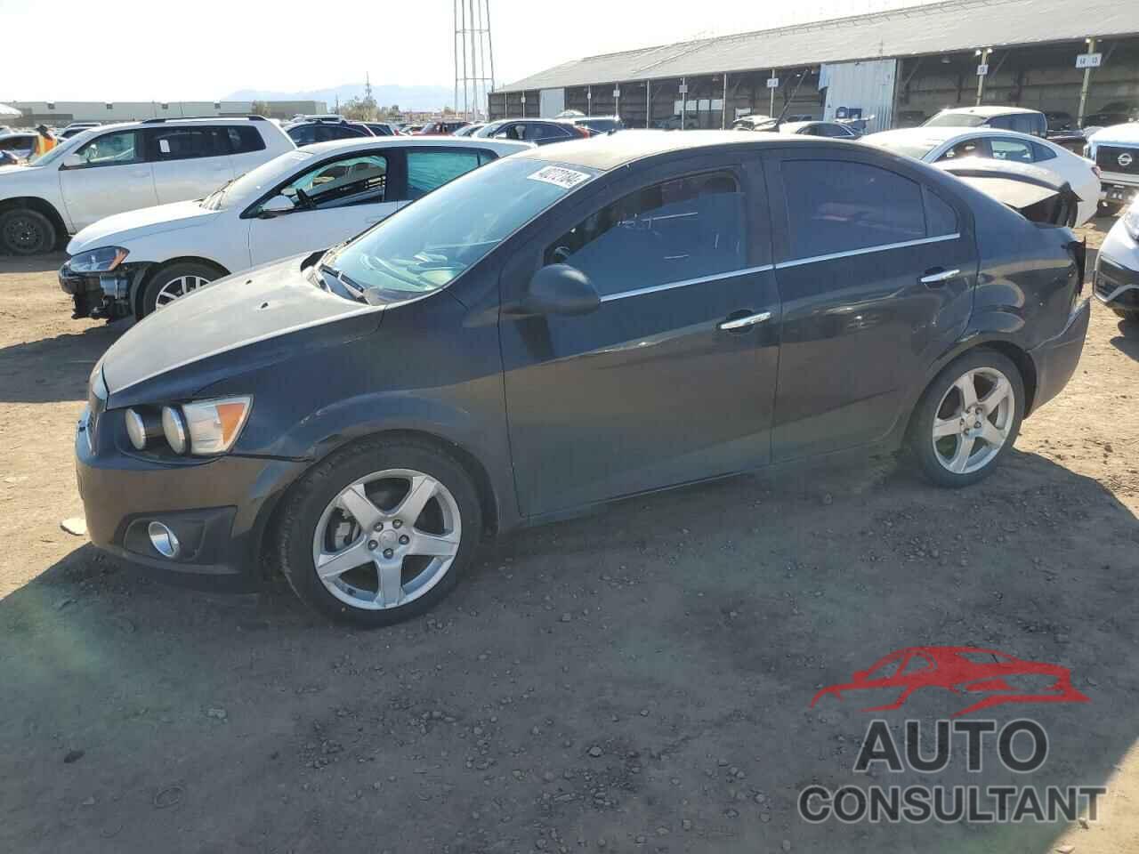 CHEVROLET SONIC 2013 - 1G1JE5SH7D4226596