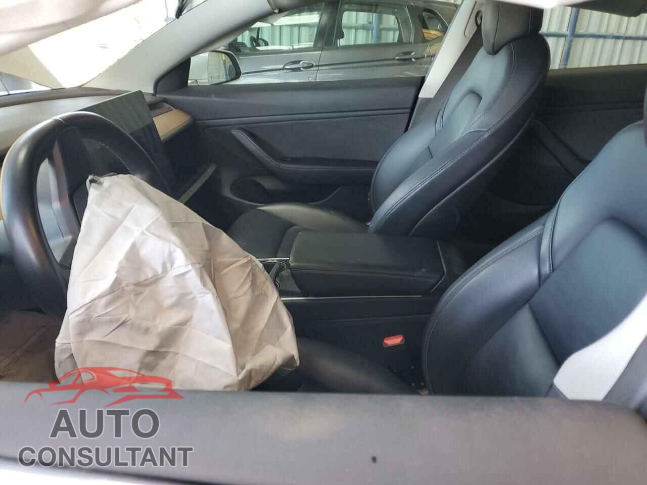 TESLA MODEL 3 2018 - 5YJ3E1EA5JF041040