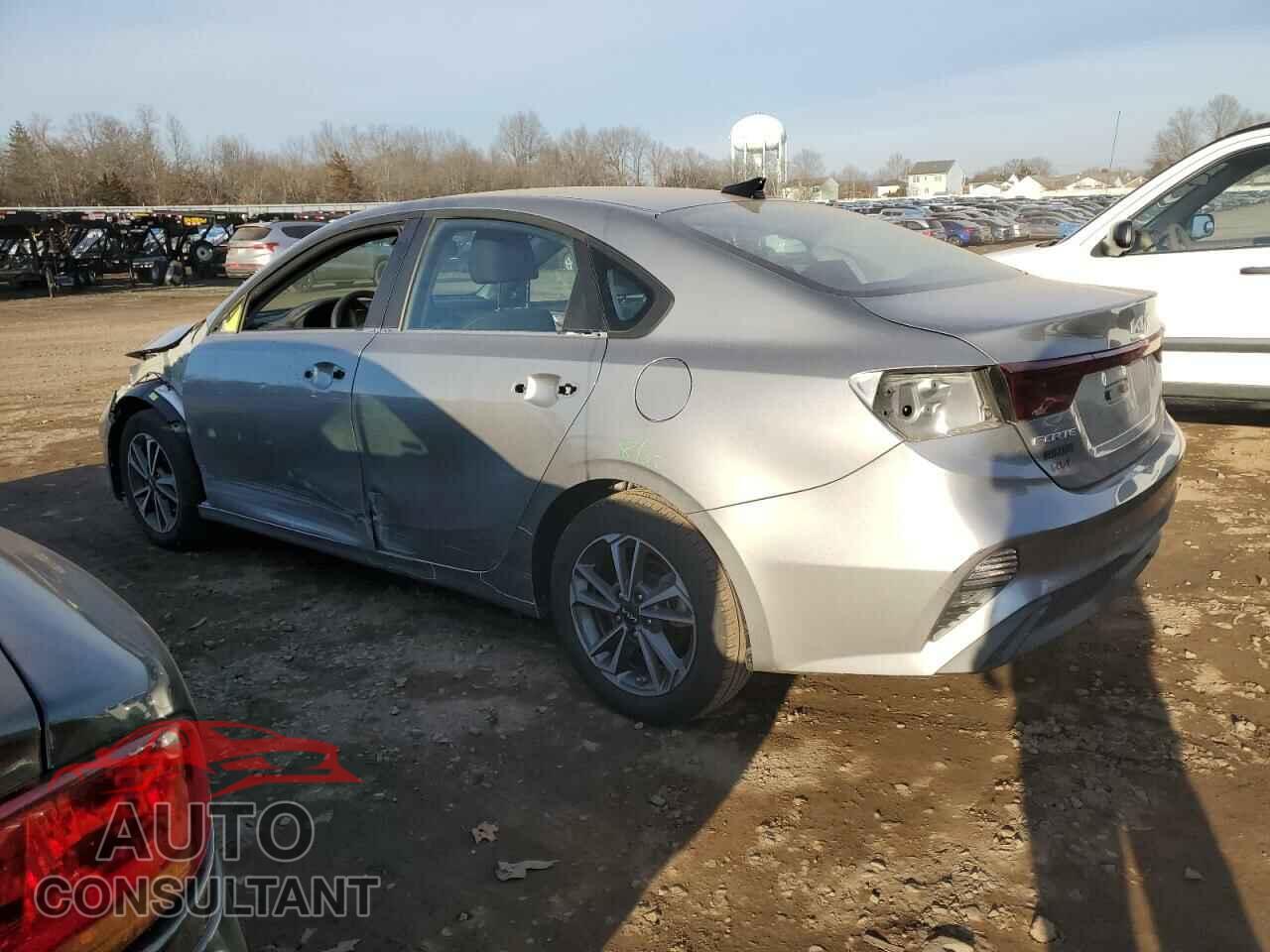 KIA FORTE 2023 - 3KPF24AD9PE612437