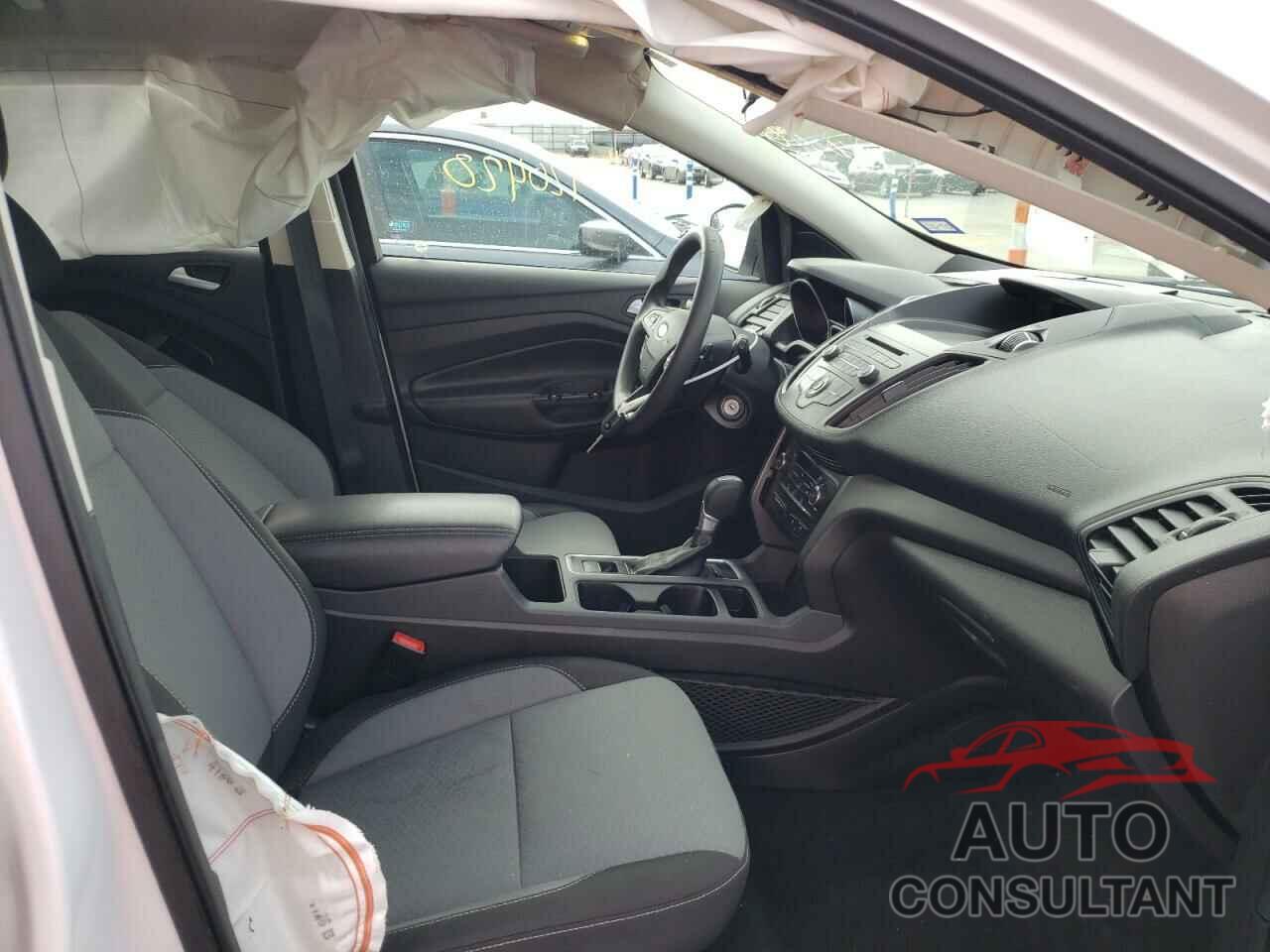 FORD ESCAPE 2017 - 1FMCU9GDXHUC96403