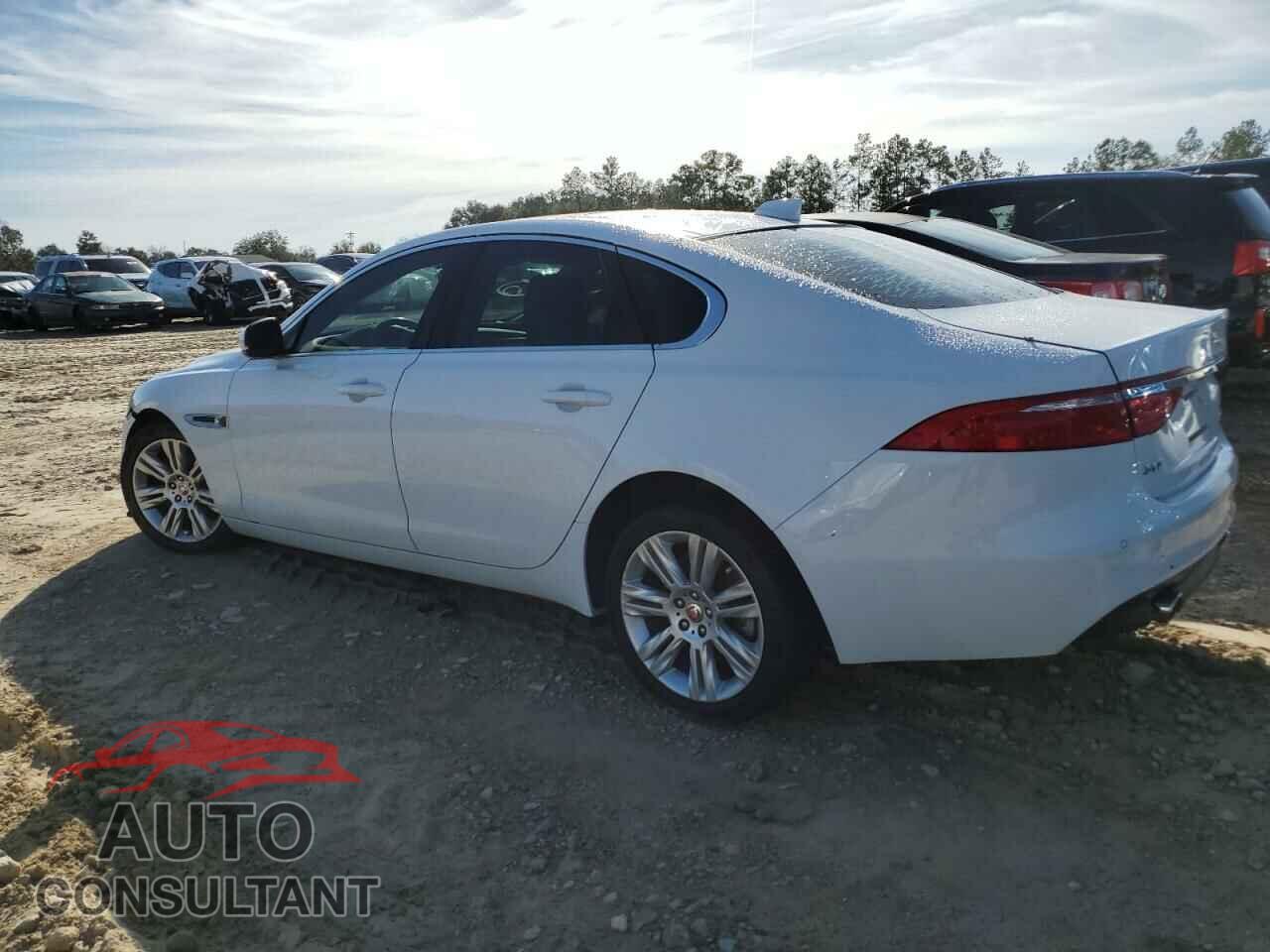 JAGUAR XF 2017 - SAJBD4BV2HCY34165