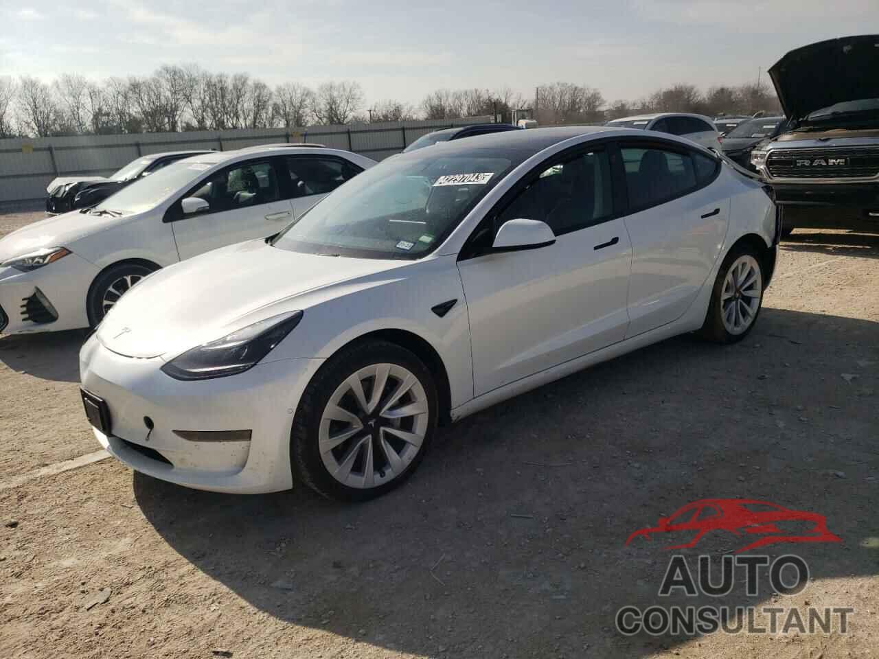 TESLA MODEL 3 2022 - 5YJ3E1EA6NF190529