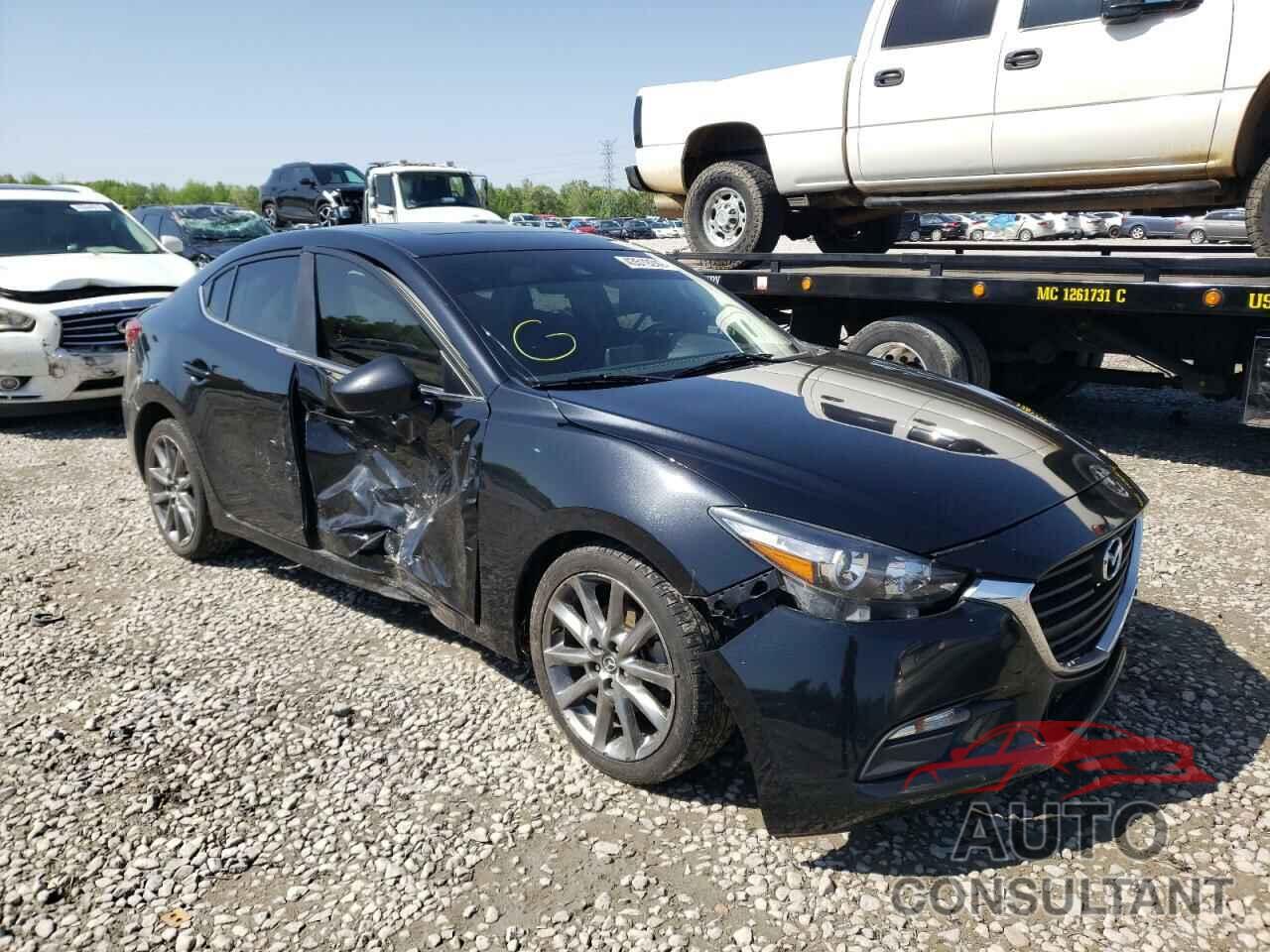 MAZDA 3 2018 - 3MZBN1V36JM193477