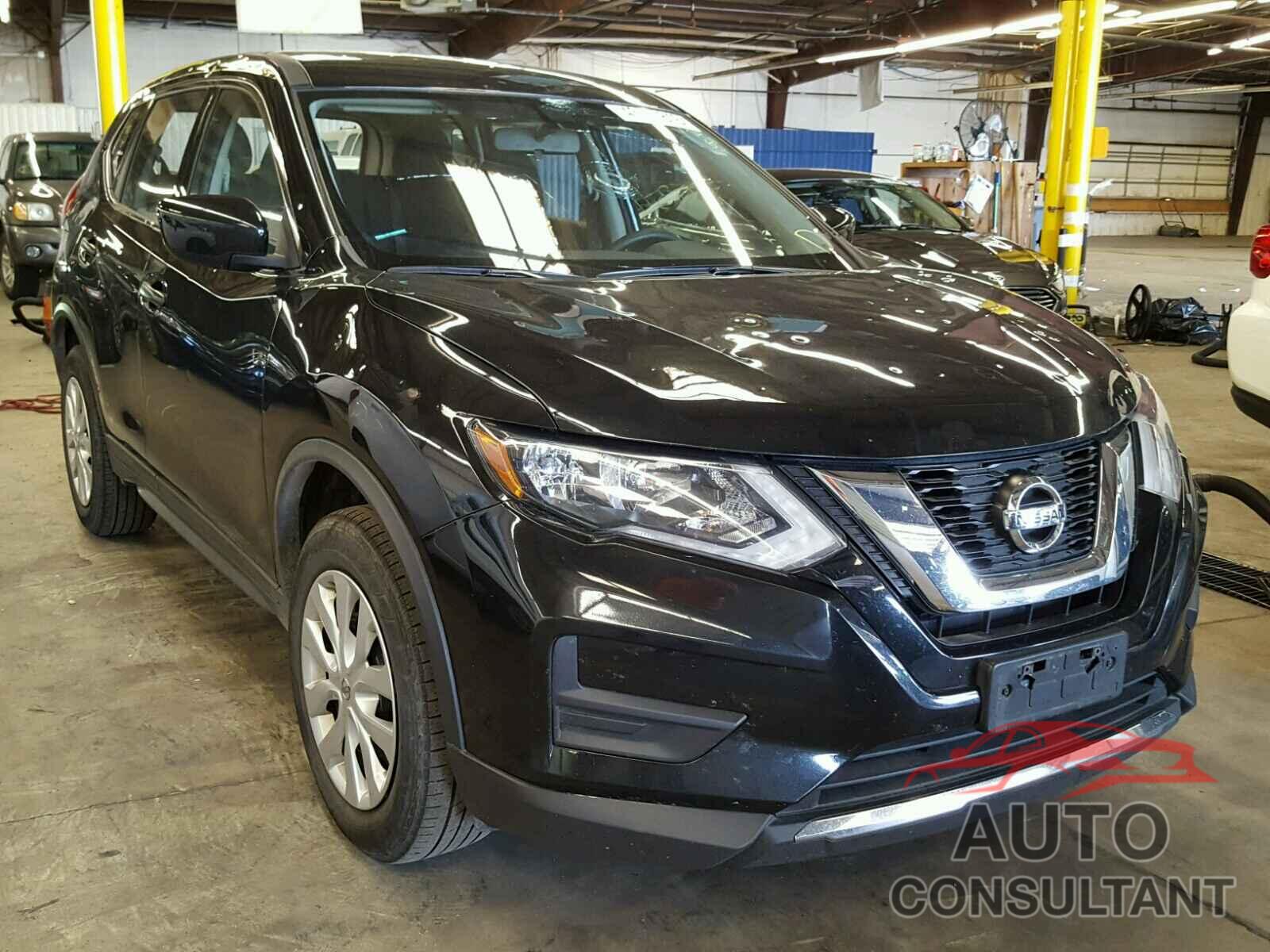 NISSAN ROGUE S 2017 - KNMAT2MV0HP553313