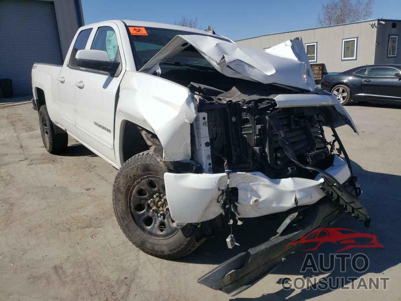CHEVROLET SILVERADO 2018 - 1GCVKREC5JZ126004