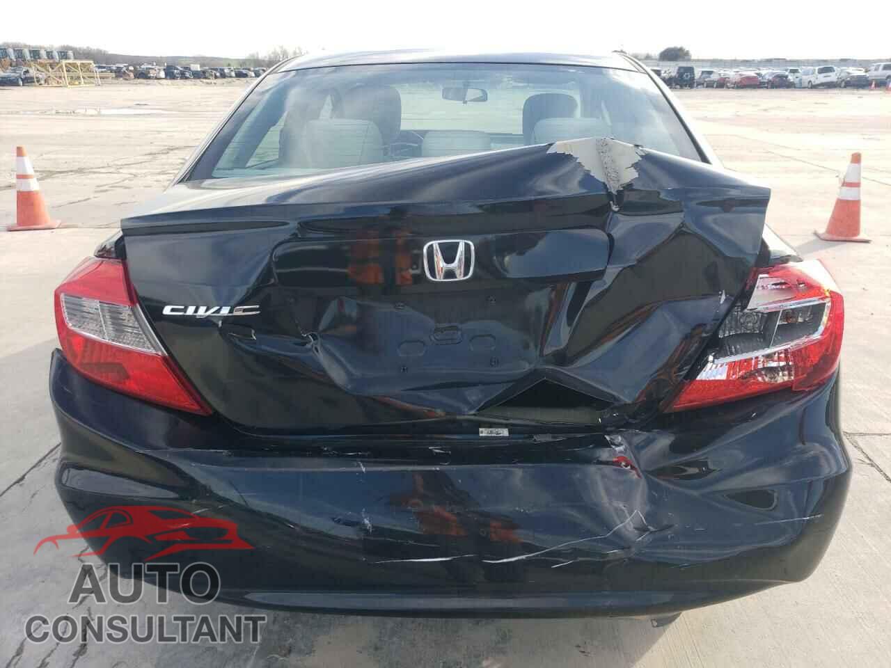 HONDA CIVIC 2012 - 2HGFB2F52CH569677