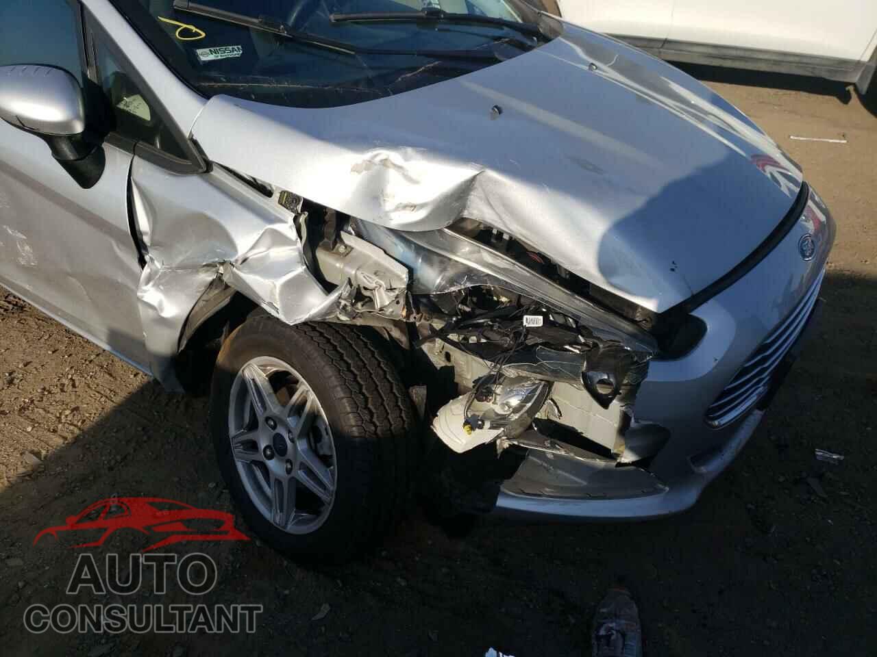 FORD FIESTA 2018 - 3FADP4EJ2JM139413