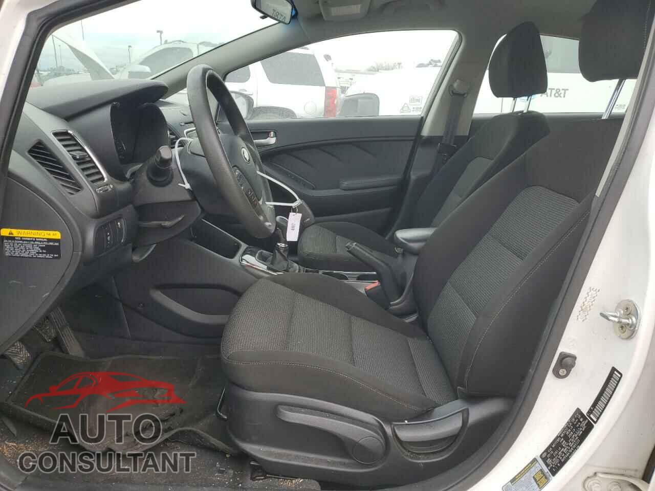 KIA FORTE 2017 - 3KPFK4A76HE065123
