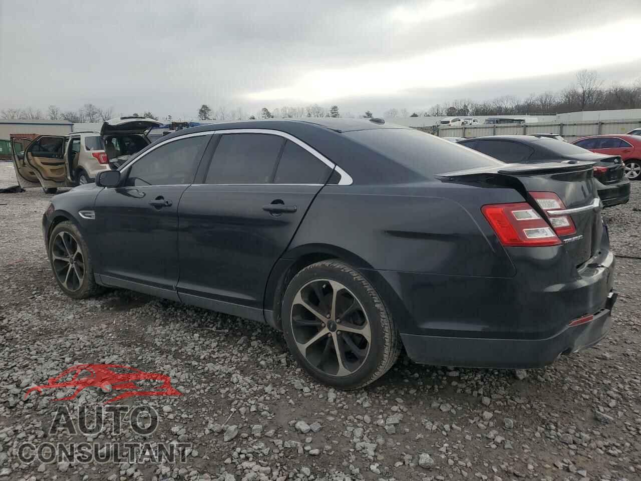 FORD TAURUS 2015 - 1FAHP2E82FG120526