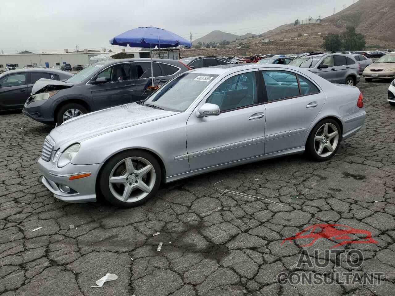 MERCEDES-BENZ E-CLASS 2009 - WDBUF56X69B372430