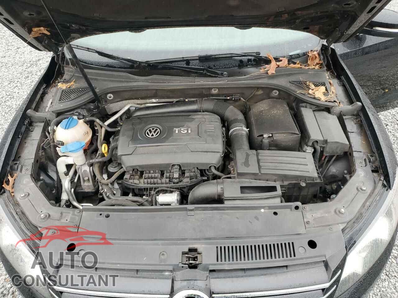 VOLKSWAGEN PASSAT 2015 - 1VWAS7A34FC105242