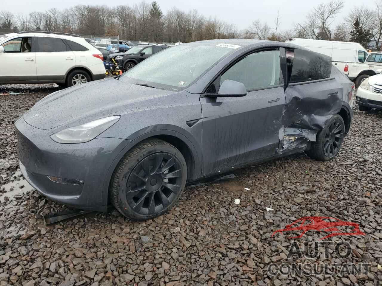 TESLA MODEL Y 2023 - 7SAYGAEE1PF940363