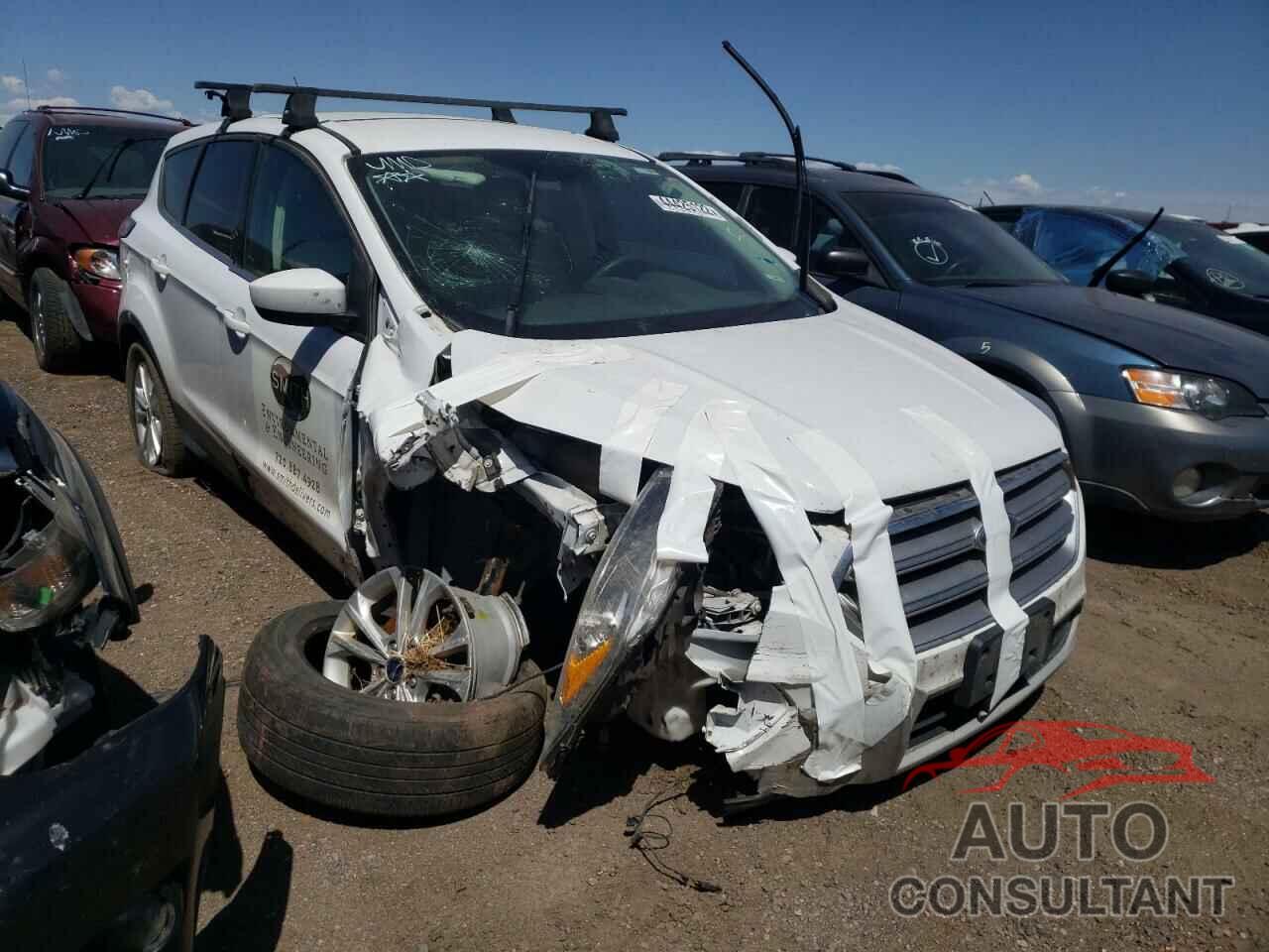 FORD ESCAPE 2017 - 1FMCU9GDXHUB02338