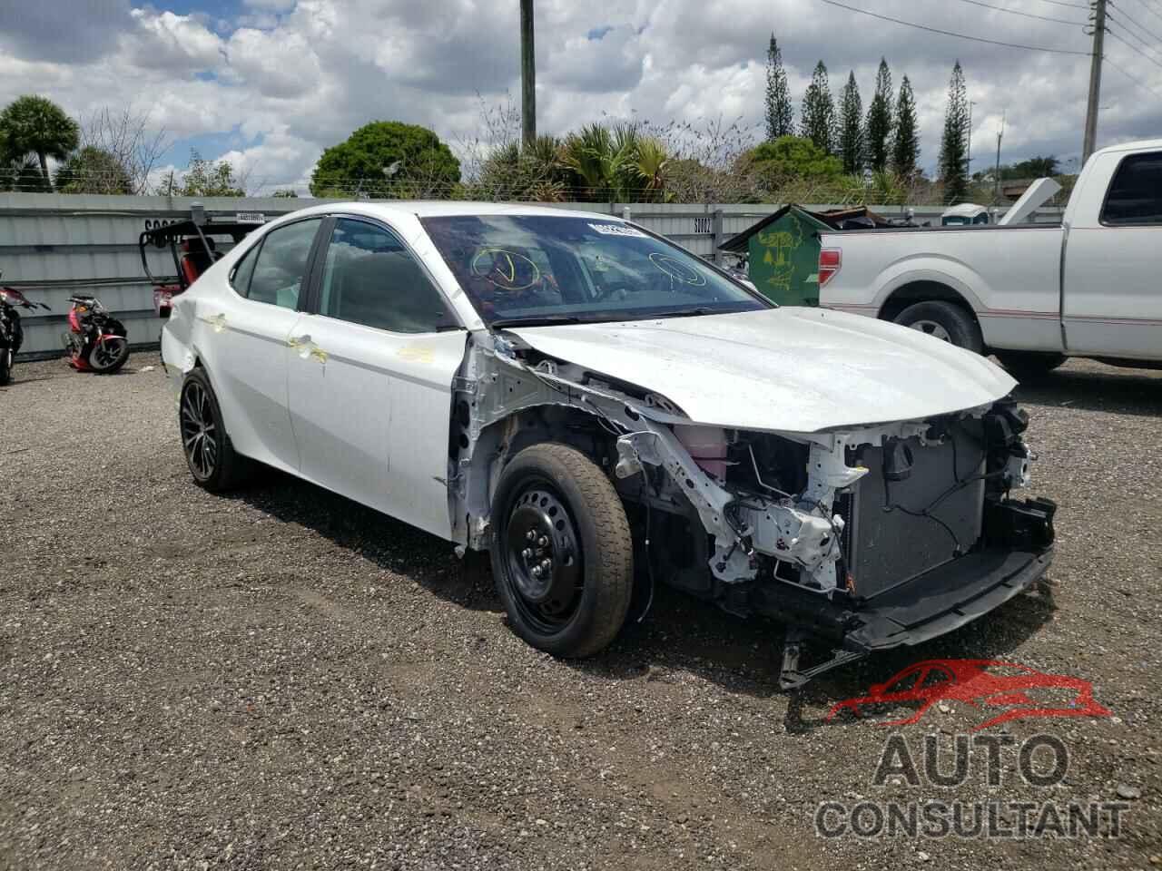 TOYOTA CAMRY 2020 - 4T1G11AK3LU898734