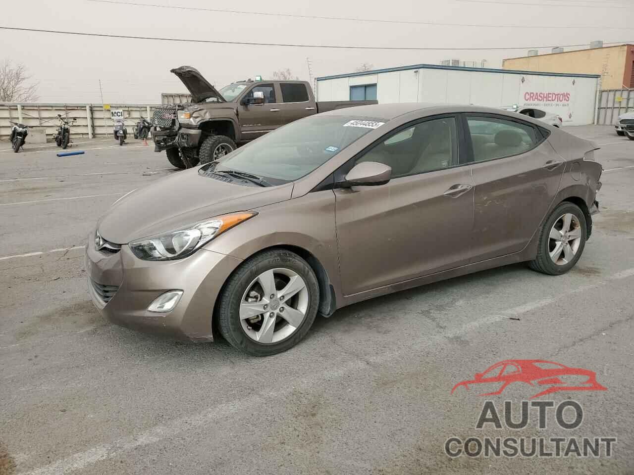 HYUNDAI ELANTRA 2013 - 5NPDH4AE8DH411988