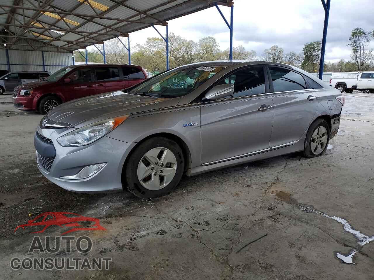 HYUNDAI SONATA 2012 - KMHEC4A41CA041639