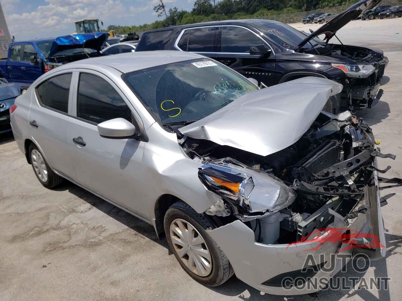 NISSAN VERSA 2017 - 3N1CN7AP1HL870408