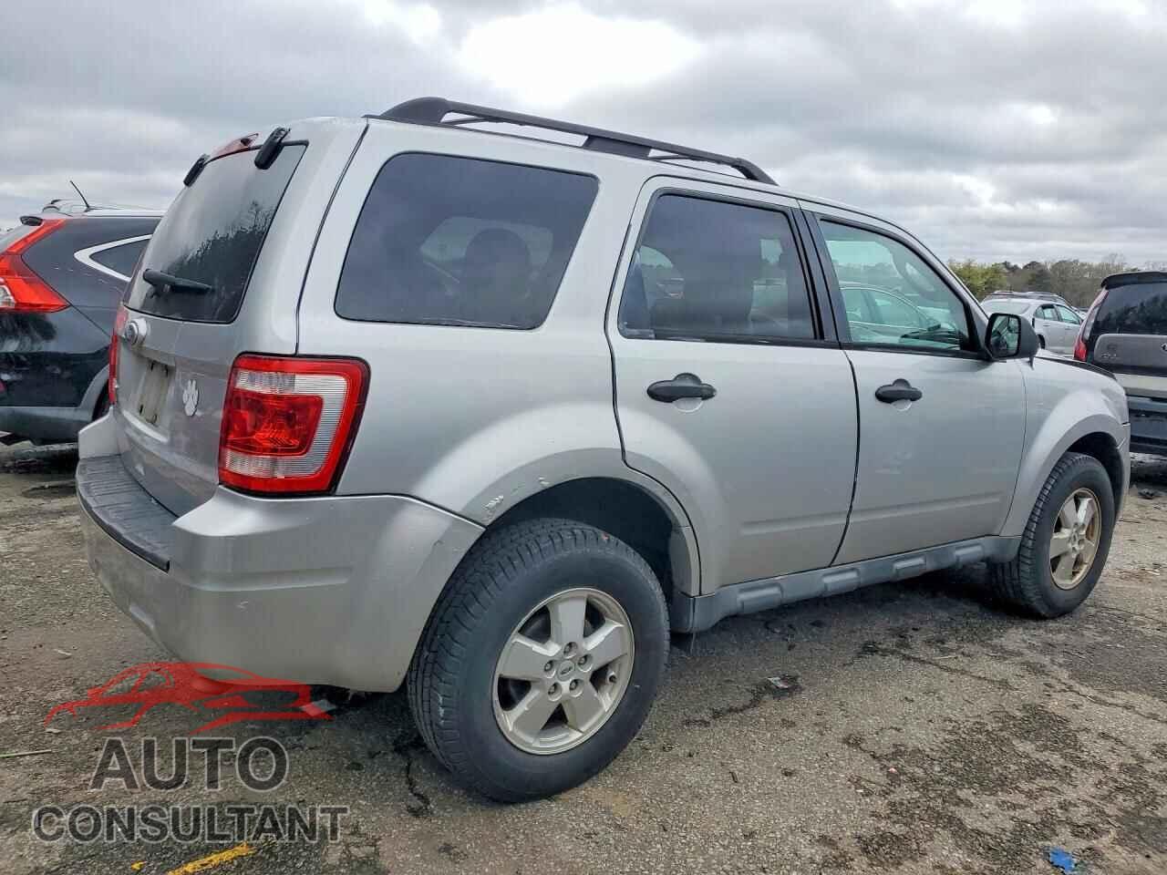 FORD ESCAPE 2010 - 1FMCU0D76AKA35619