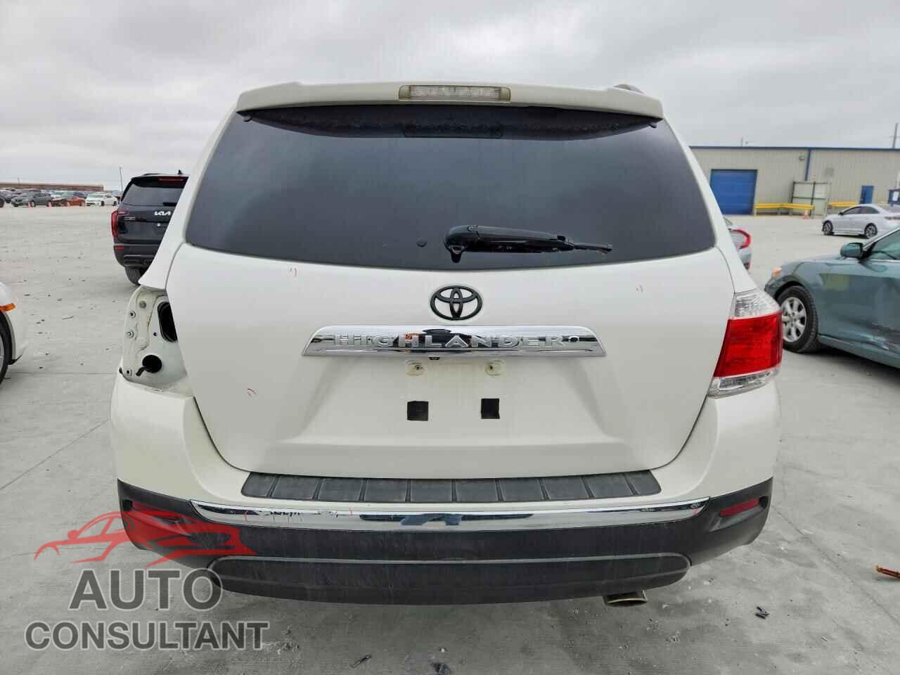 TOYOTA HIGHLANDER 2011 - 5TDYK3EH8BS024494