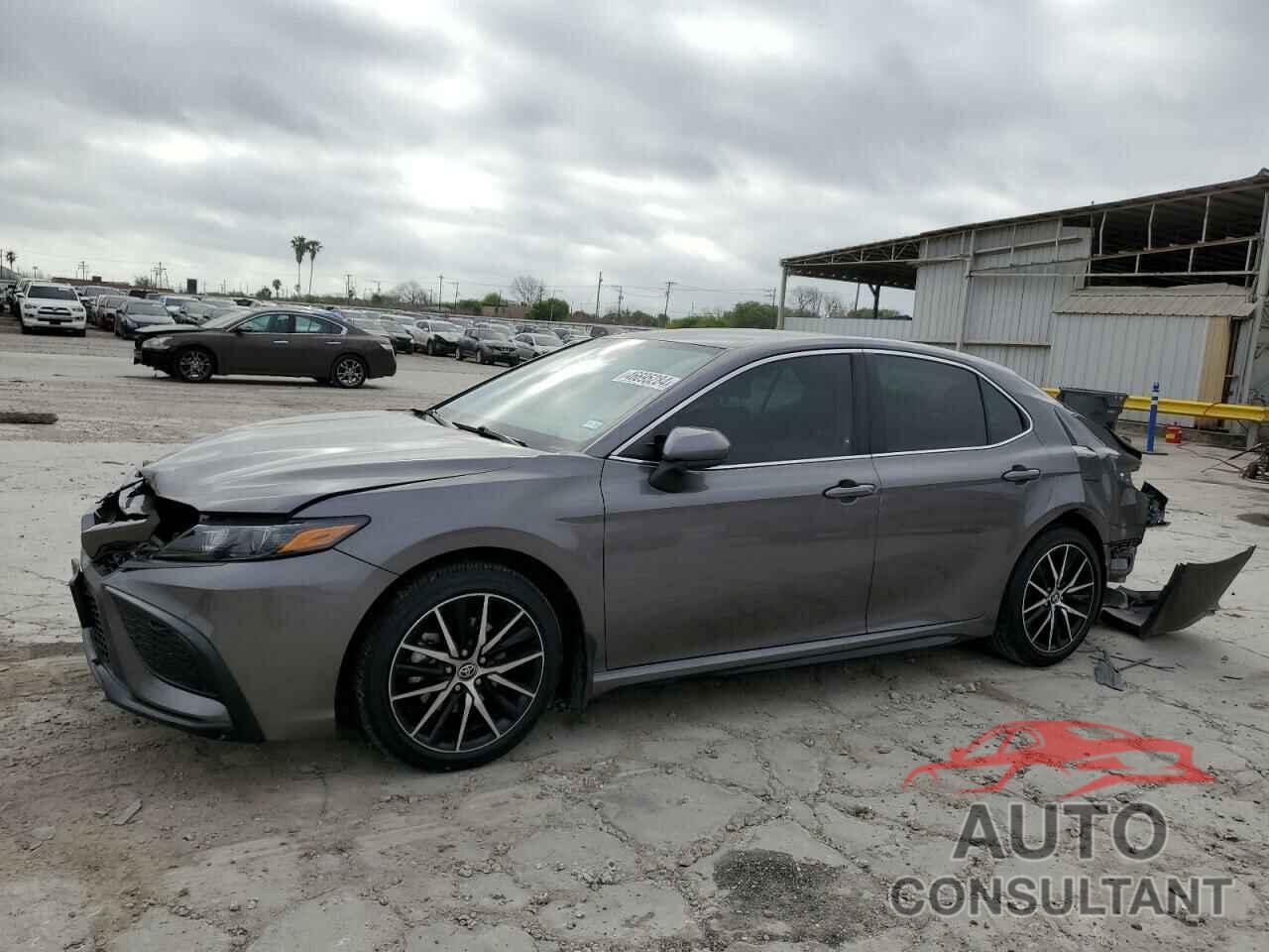 TOYOTA CAMRY 2021 - 4T1G11AK7MU569018