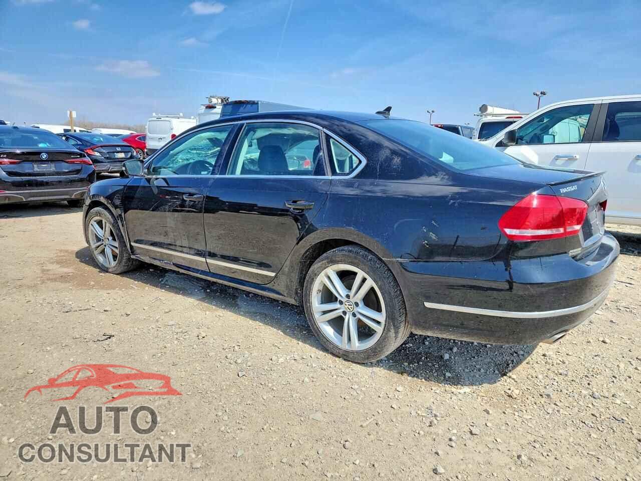 VOLKSWAGEN PASSAT 2014 - 1VWCS7A33EC007536