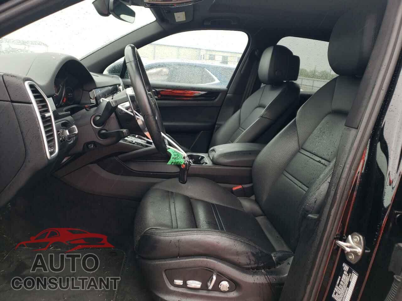 PORSCHE CAYENNE 2019 - WP1AA2AY9KDA08996