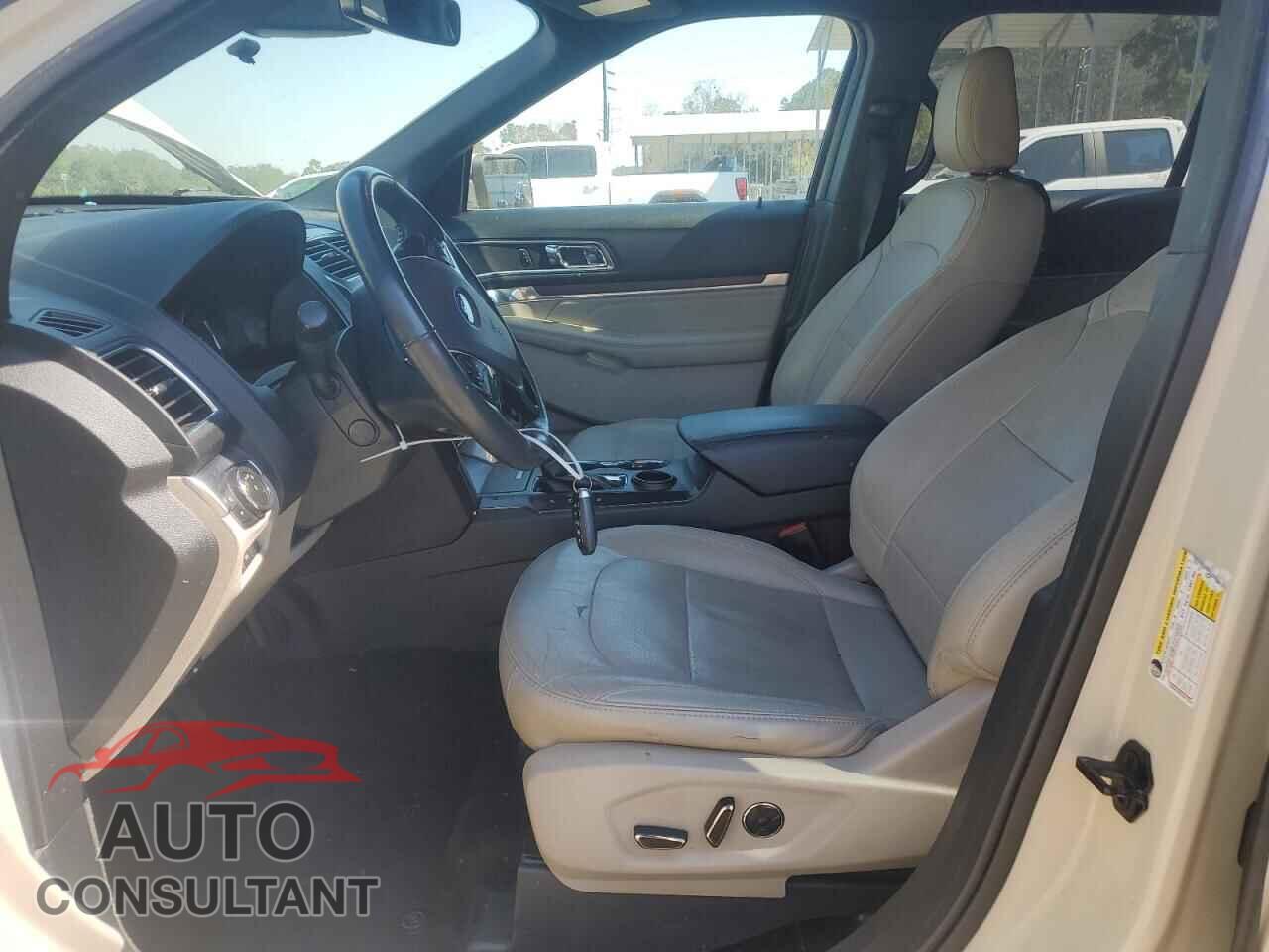 FORD EXPLORER 2018 - 1FM5K7F89JGB15139