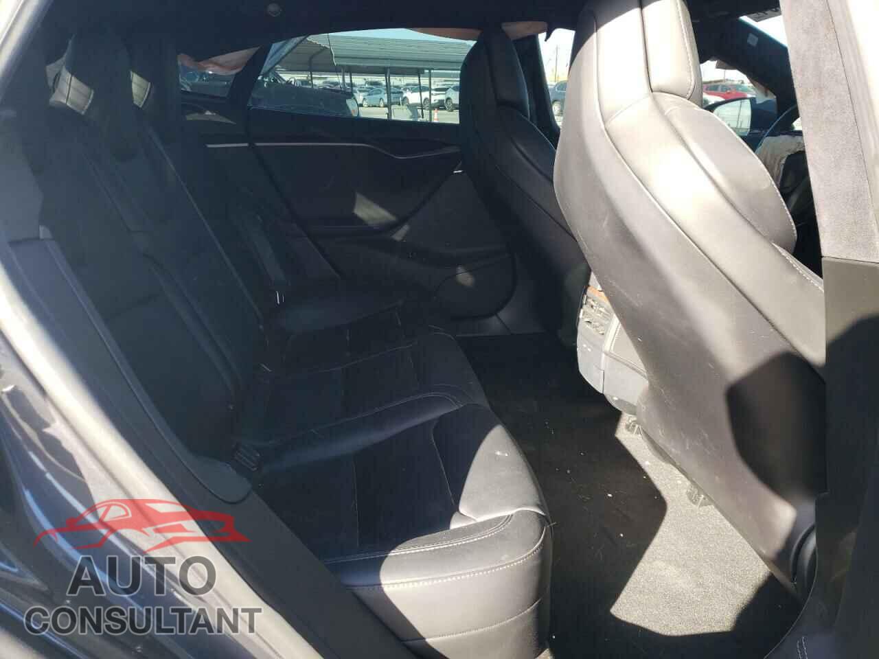 TESLA MODEL S 2018 - 5YJSA1E23JF292333