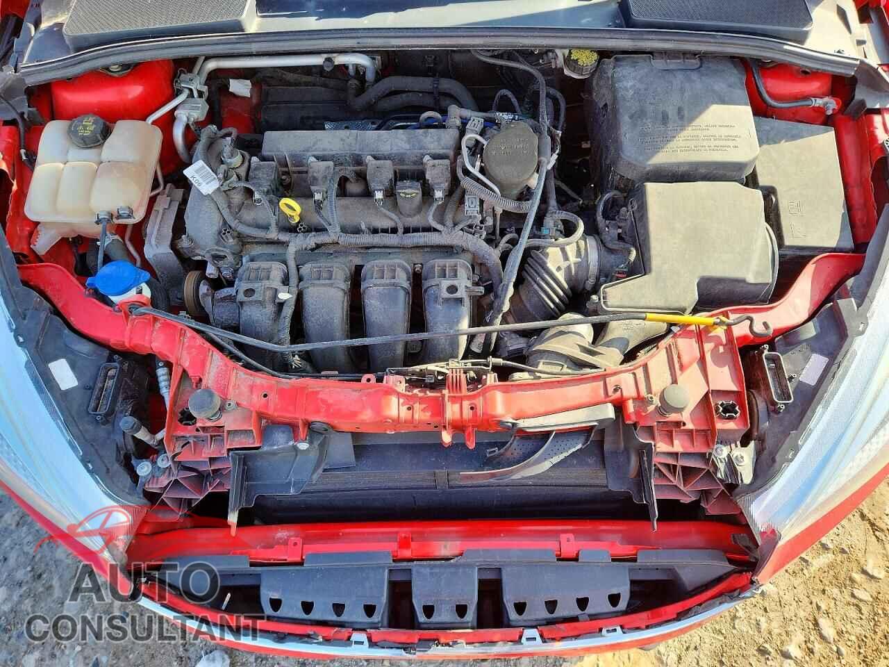 FORD FOCUS 2015 - 1FADP3F26FL356084