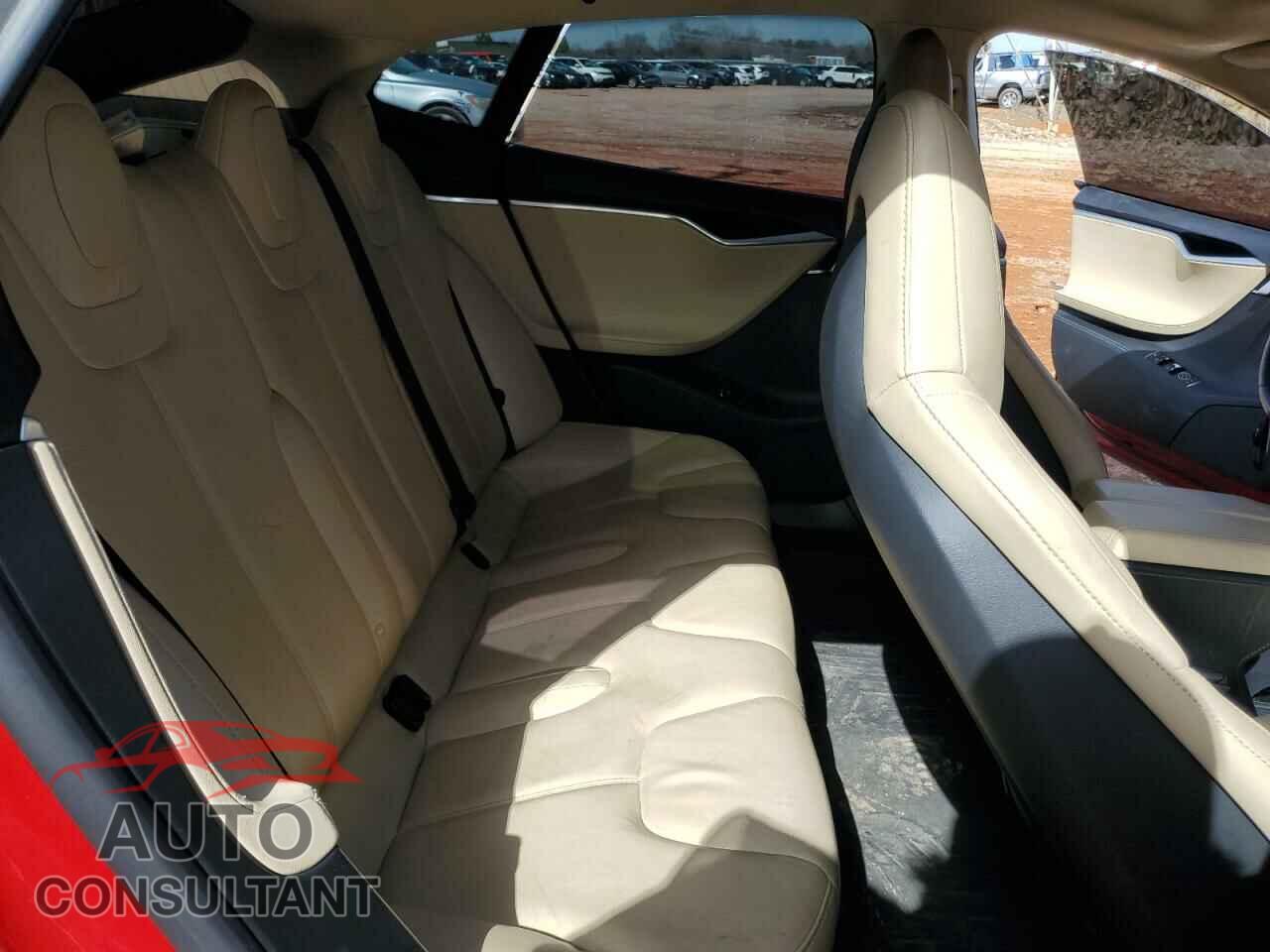 TESLA MODEL S 2014 - 5YJSA1H18EFP32975