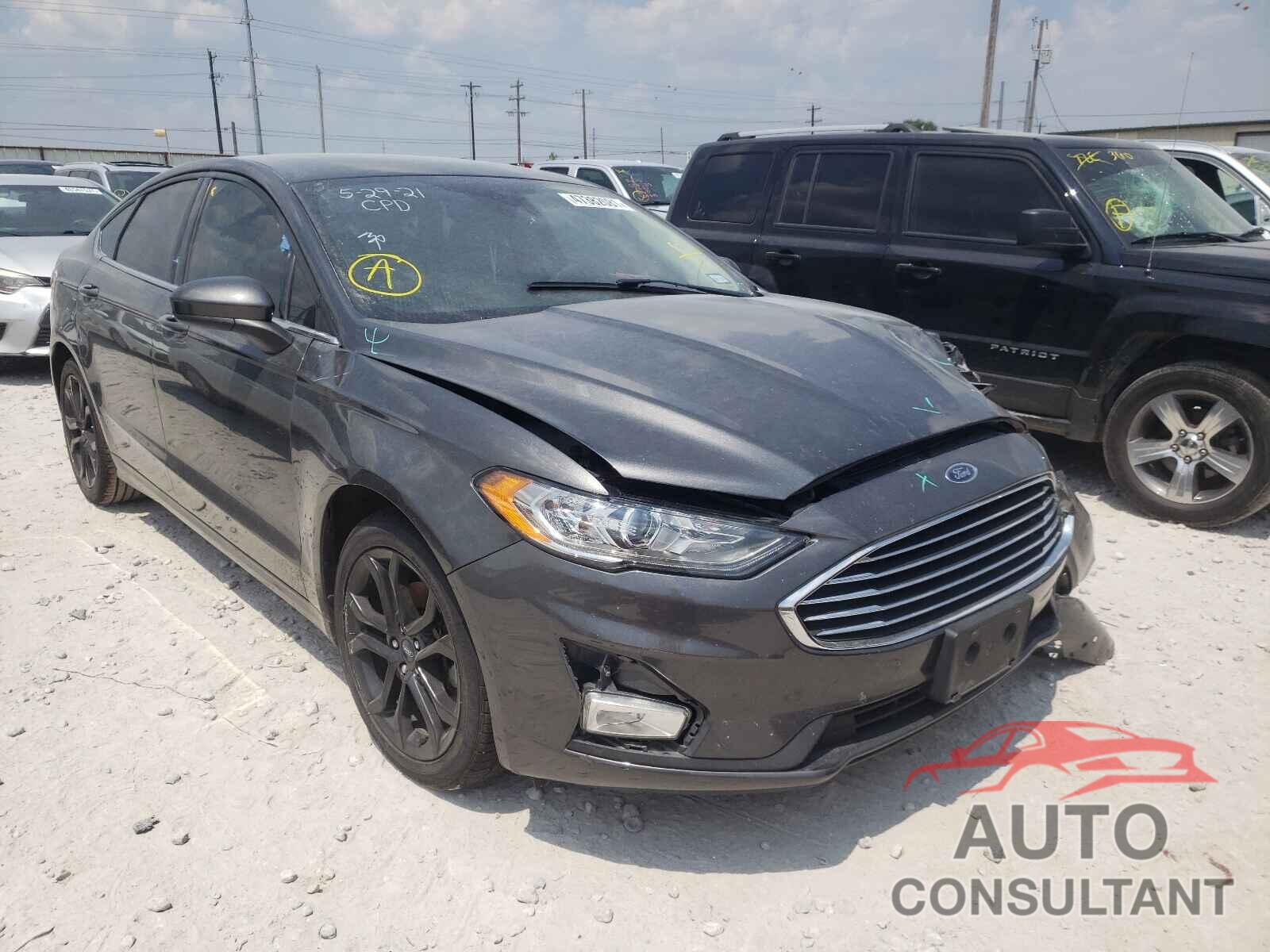 FORD FUSION 2019 - 3FA6P0HDXKR132785